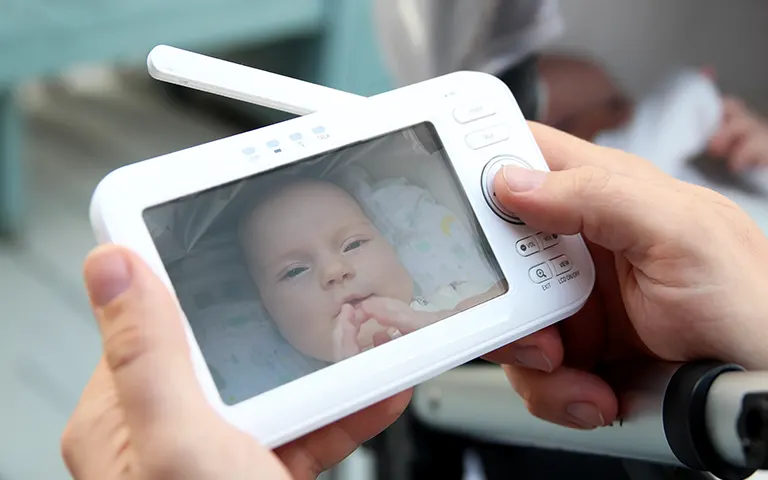Surveillance vidéo et babyphones